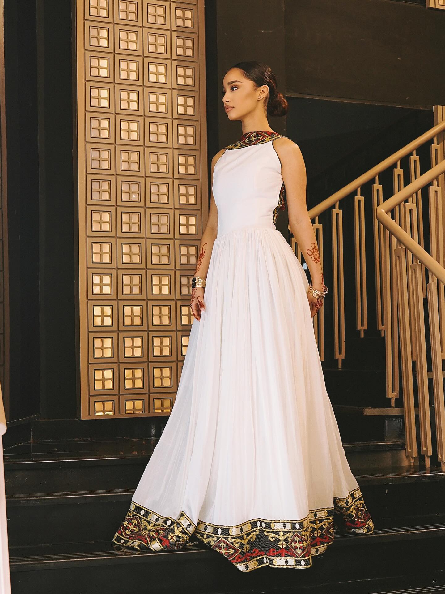 Modern Backless Ethiopian Traditional Dress – Elegant Habesha Style S