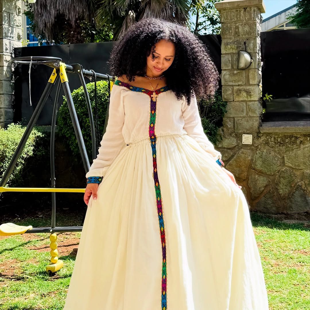 Elegance in Simple Traditional Ethiopian Dress: Cultural Design in Habesha Dress Beautiful Handcrafted Eritrean Clothing
