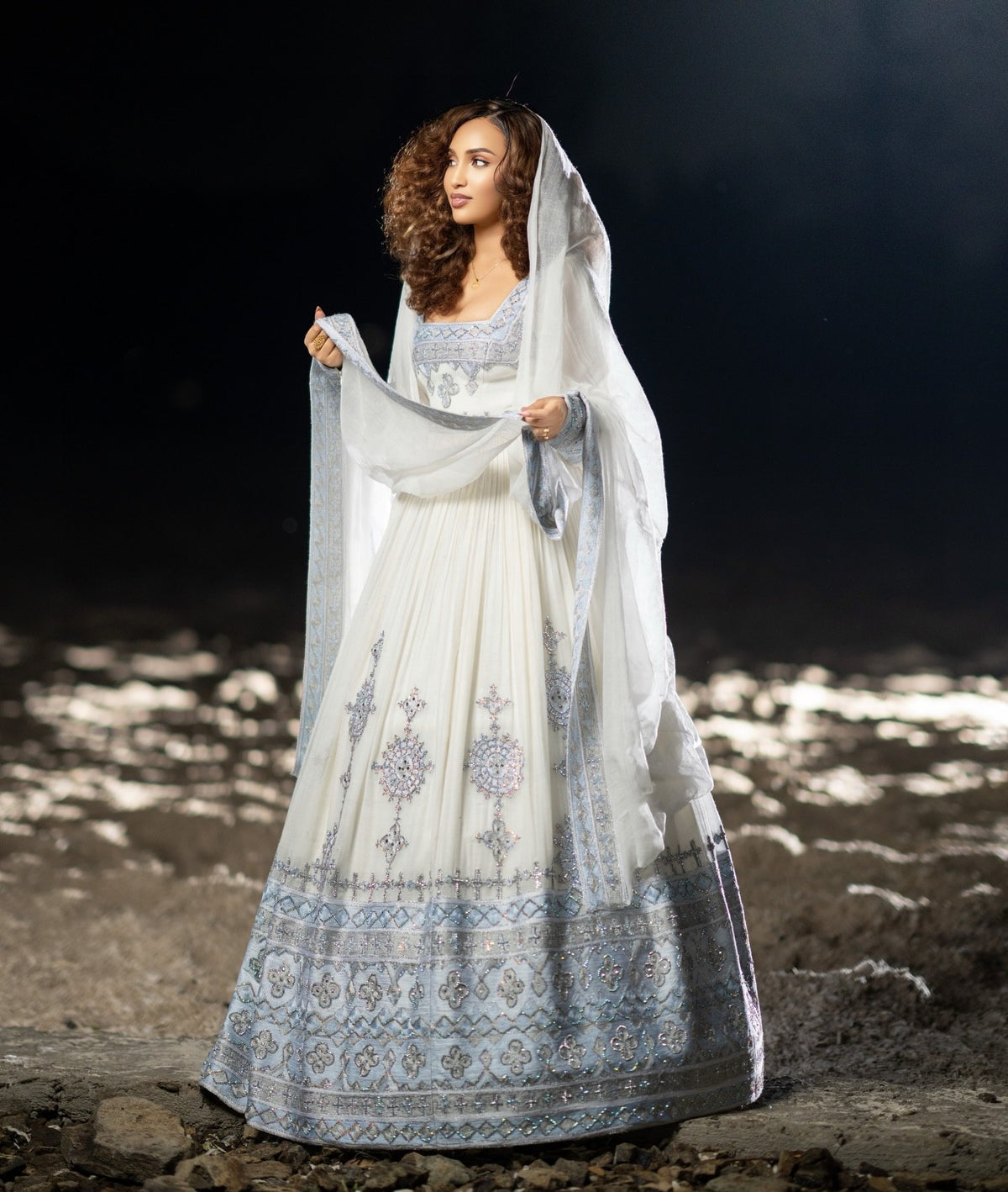 Long Sleeve Habesha Kemis Silver Embroidery Habesha Dress Luxurious Ethiopian Wedding Dress 767