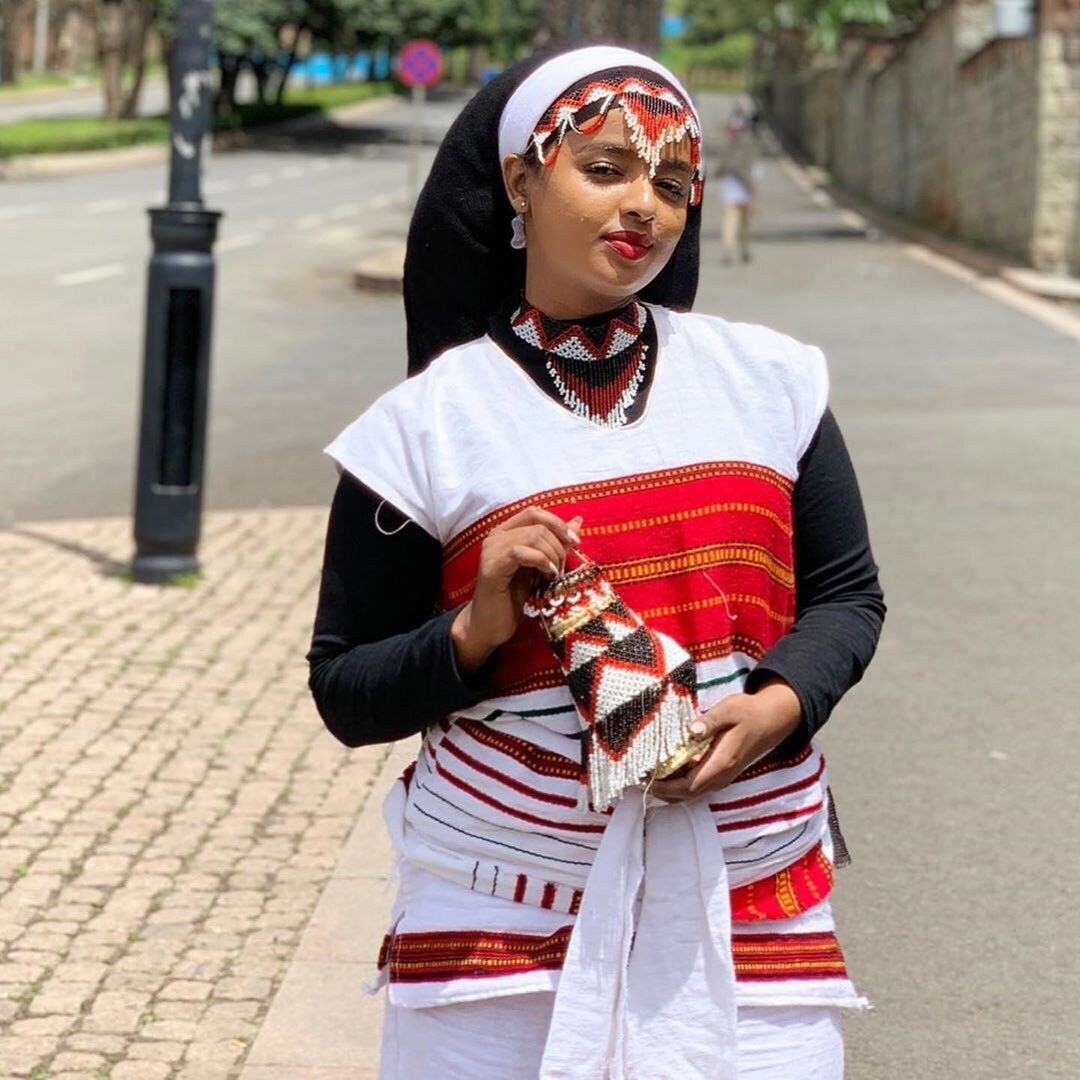 Traditional Bale Oromo Handwoven Dress With Accessories