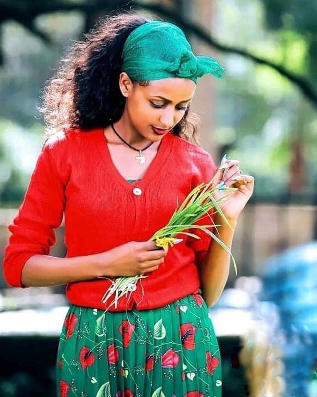 Beautiful Oromo Traditional Dress Habesha Kemis Beautiful Oromo Dress ሀበሻ ቀሚስ ሀበሻ ልብስ