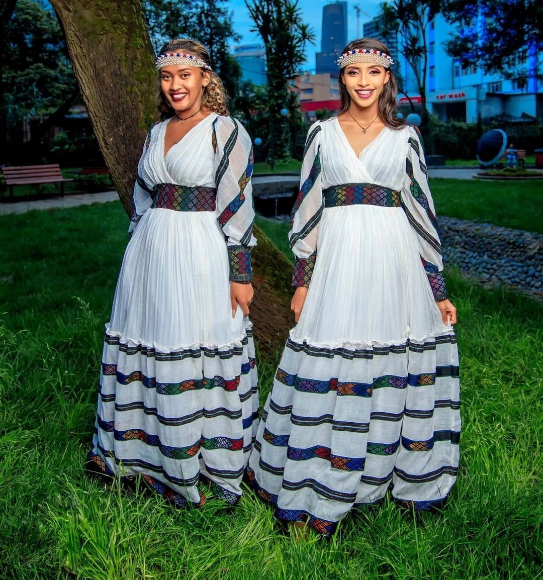 Handwoven Oromo Dress With Accessories Beautiful Oromo Dress Design Irreechaa