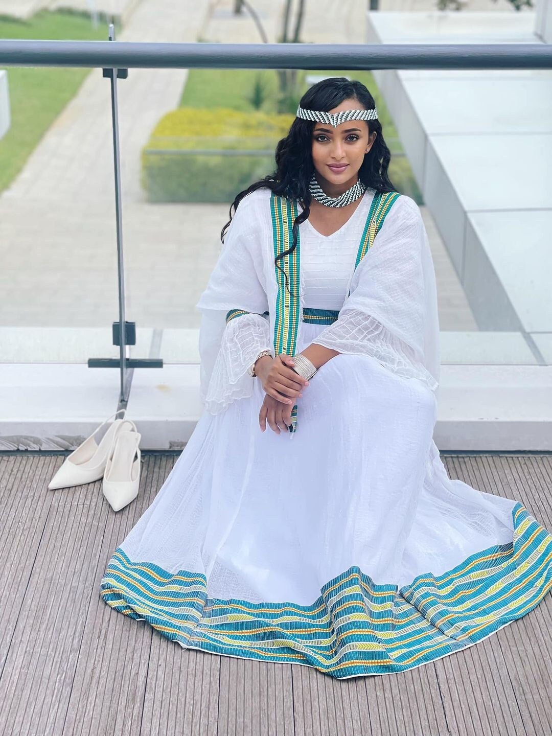 Beautiful Oromo Dress With Accessories Shanan Gibe Attire Modern Oromo Dress