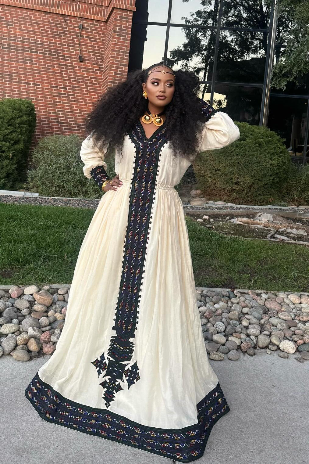 Elegant Cream & Black Traditional Ethiopian Dress – Handwoven Habesha Cloth