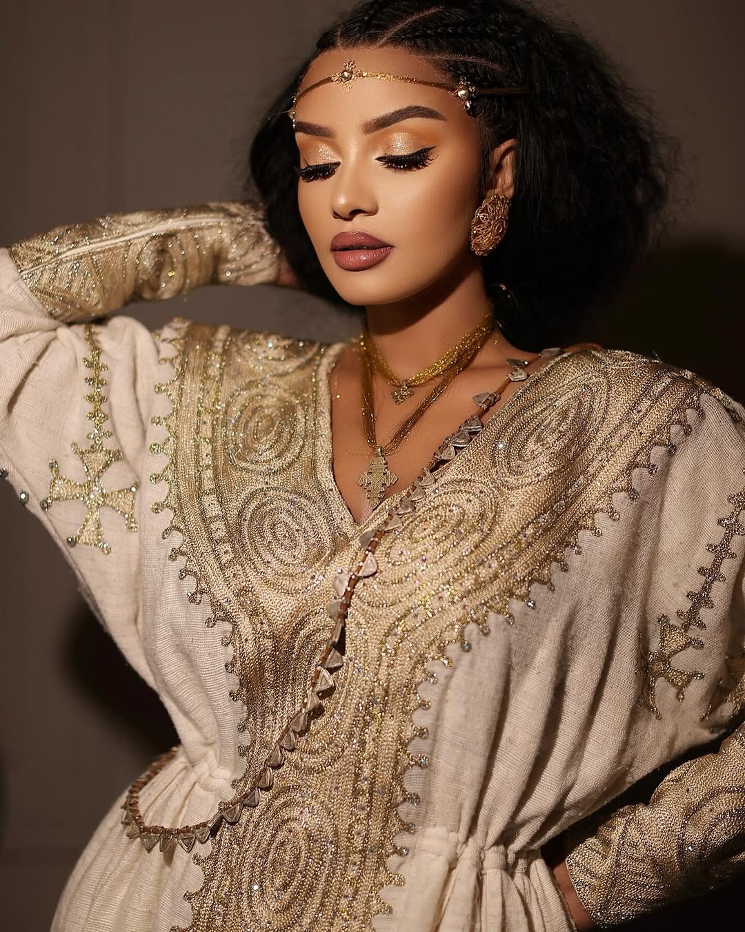 Enchanting Handstitched Silver Colored Traditional Dress: Wide Embroidery Ethiopian Clothing For Cultural Events Eritrean Dress