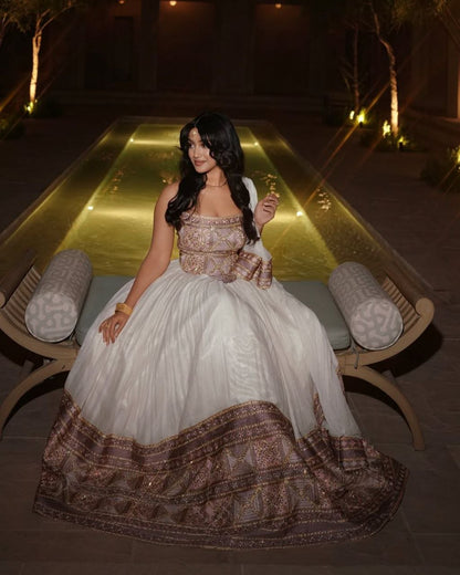 Soft Elegance in Every Thread: Lavender Habesha Kemis with Flattering V-Waist