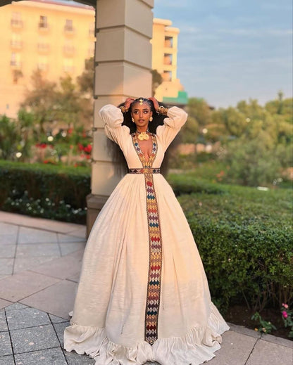 Elegant Habesha Kemis with Intricate Patterns – Ethiopian Traditional Clothing – Habesha Kemis Online – Cultural Dress
