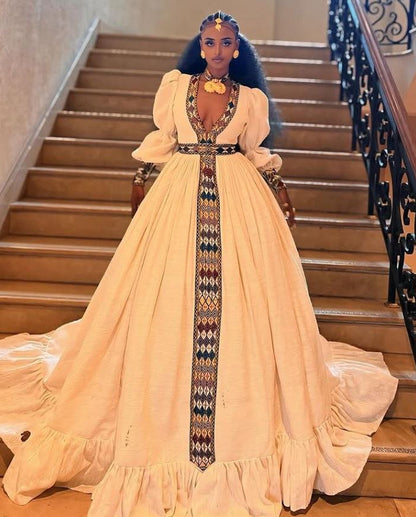 Elegant Habesha Kemis with Intricate Patterns – Ethiopian Traditional Clothing – Habesha Kemis Online – Cultural Dress