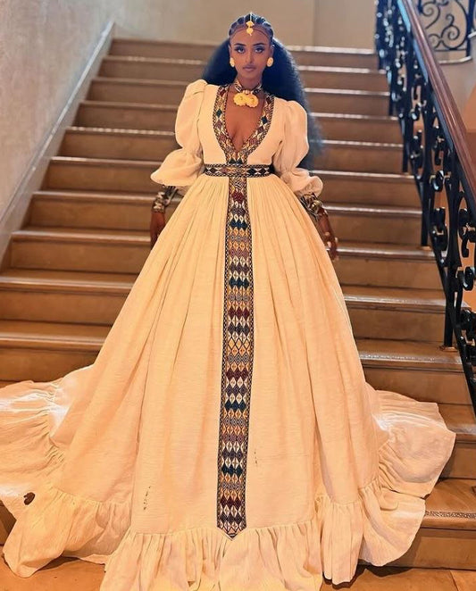 Elegant Habesha Kemis with Intricate Patterns – Ethiopian Traditional Clothing – Habesha Kemis Online – Cultural Dress
