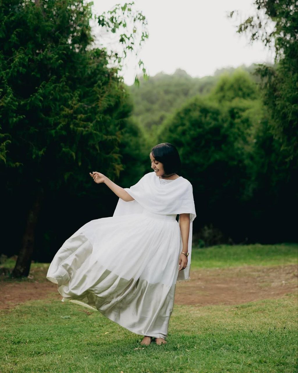 Simple Habesha Dress with Grey Accents – Traditional Ethiopian Dress – Habesha Kemis