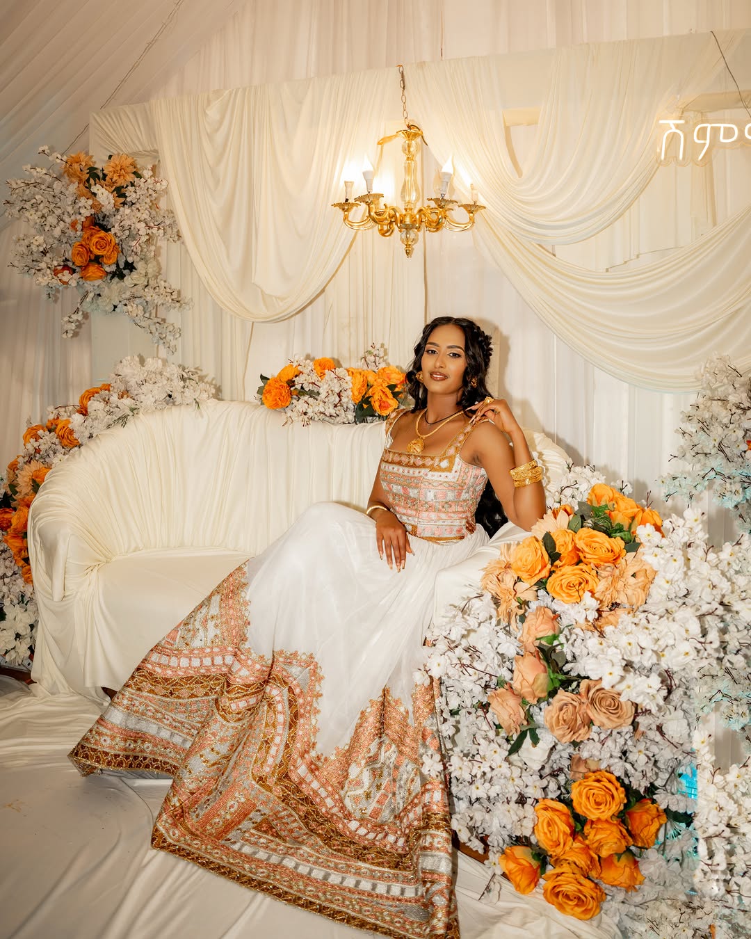 Luxurious Ethiopian Wedding Dress Handwoven Habesha Traditional Clothing for Elegant Bridal Celebrations 1019
