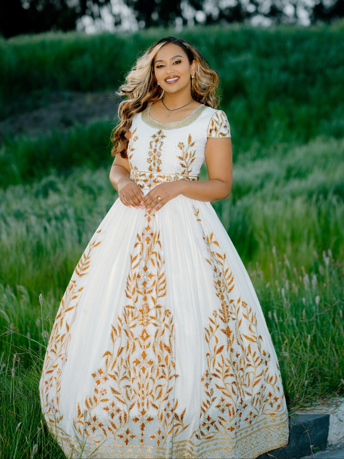 Golden Leaf Embroidery Cap-Sleeve Gown Charming Habesha Kemis 