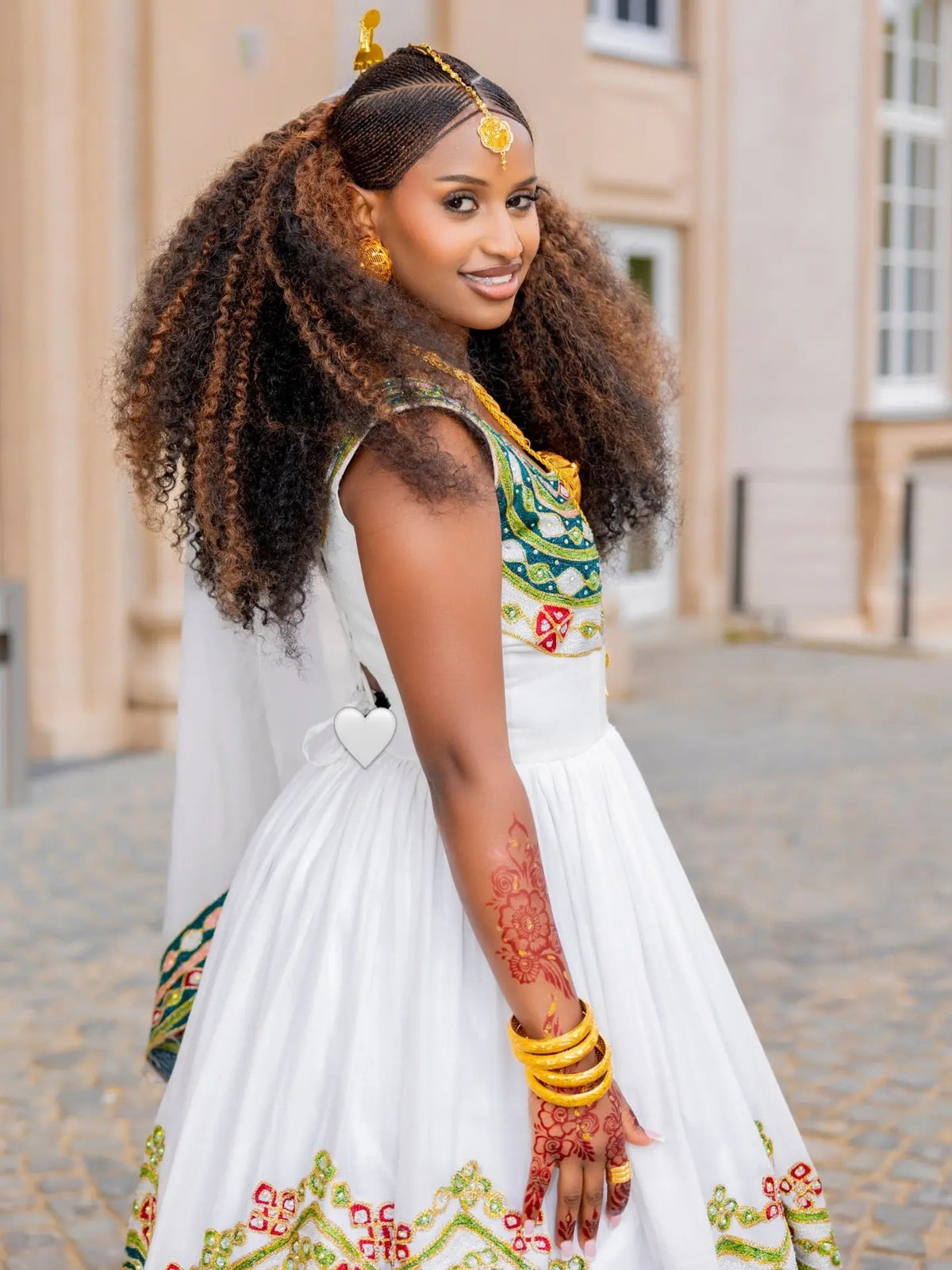 Exquisite Colorful Embroidered Ethiopian Wedding Dress Handcrafted Habesha Cloth & Traditional Ethiopian Wedding Dress 1364