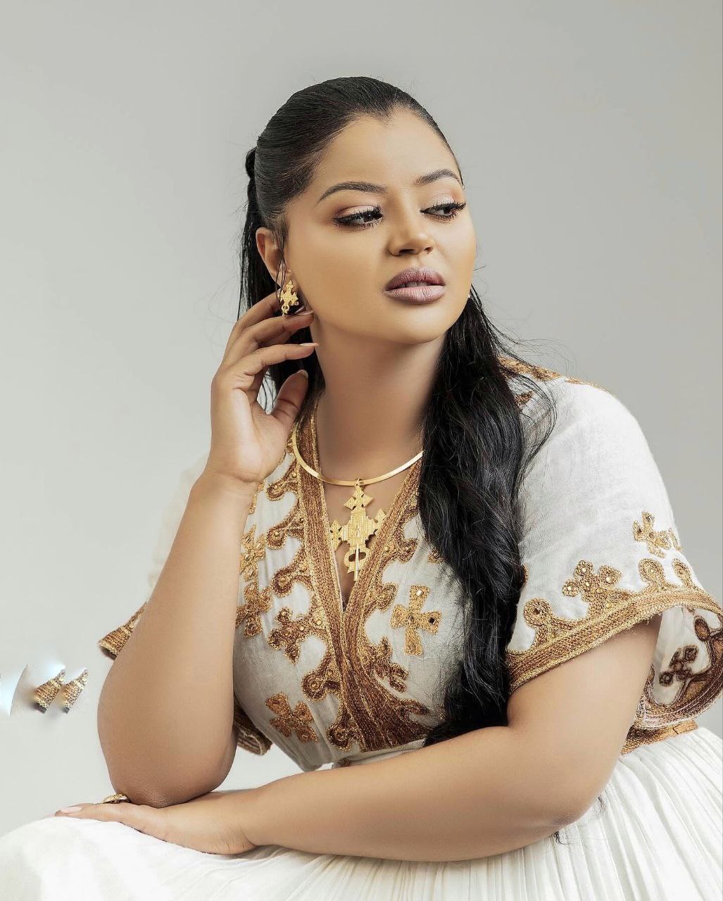 Gold Embroidered Ethiopian Traditional Dress  Regal Habesha Kemis For Wedding Classic Wedding Habesha Dress 0092